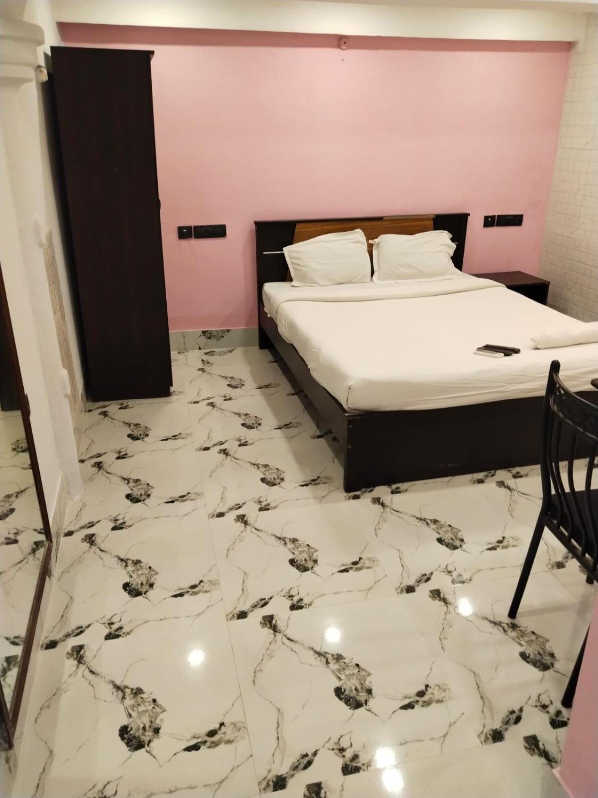 Hotel Ucs Kolkata Exterior photo